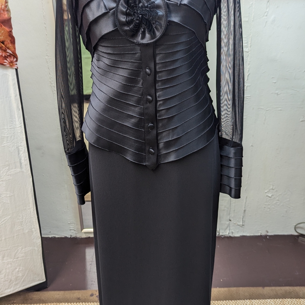 Elegant Black Pleated Dress with Sheer Sleeves